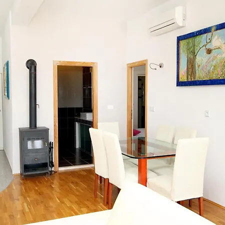 House With A Swimming Pool Kotisina, - 6808 Casa vacanze Makarska