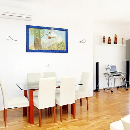 Casa vacanze House With A Swimming Pool Kotisina, - 6808 *
