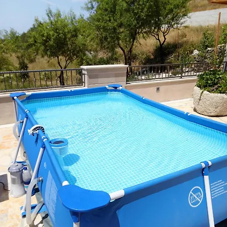 House With A Swimming Pool Kotisina, - 6808 Casa vacanze *